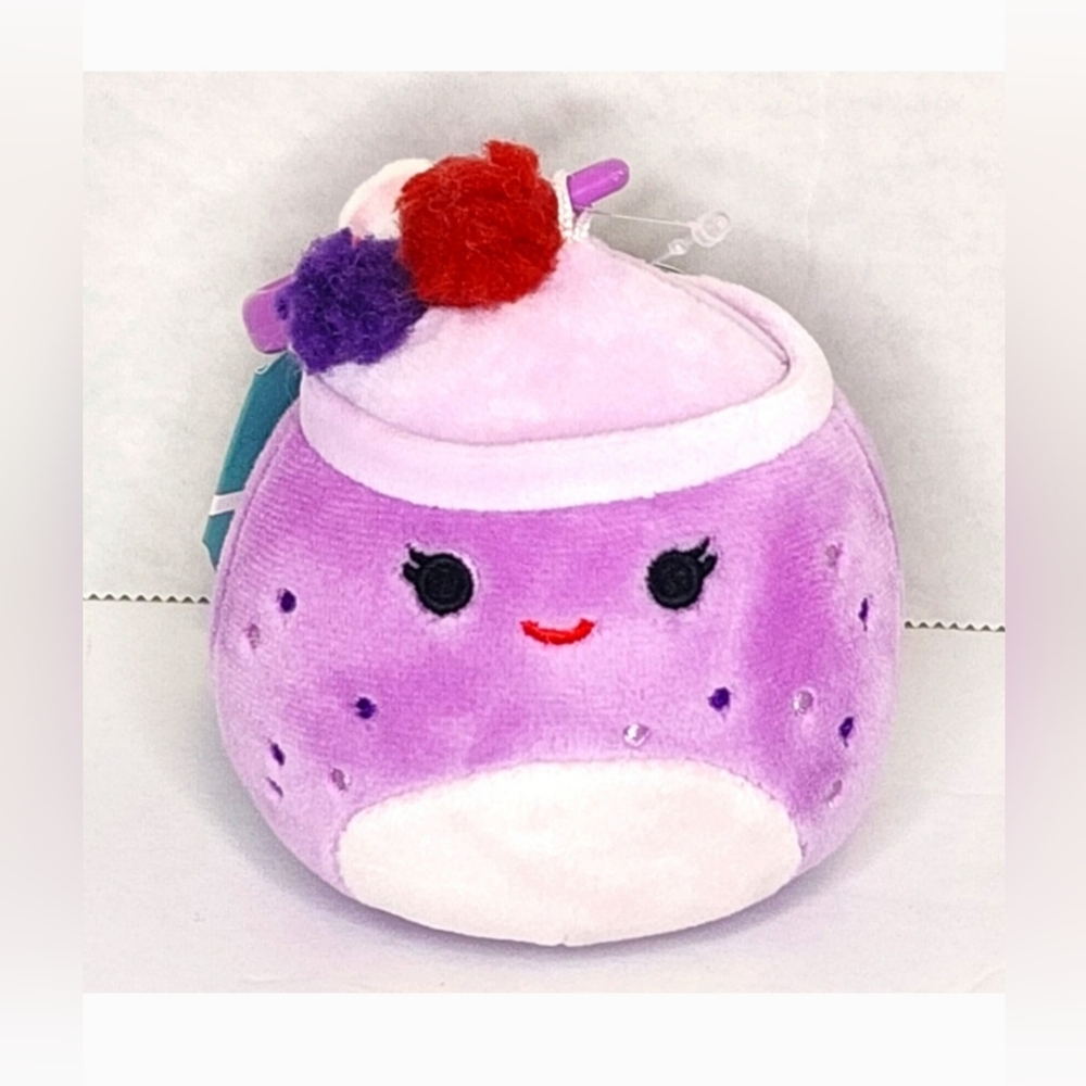 NWT Vie squashmellow smoothie drink toy.